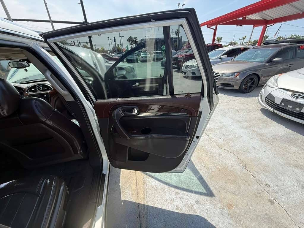 Used 2014 Buick Enclave Premium w/ Trailering Provision Package AWD/4WD image 12