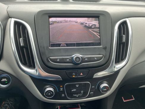 Used 2022 Chevrolet Equinox LS w/ LS Convenience Package image 10