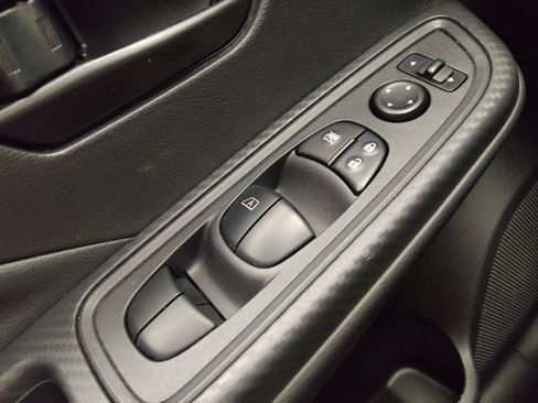 Used 2025 Nissan Versa S w/ Trunk Package FWD image 27