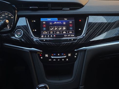 Certified 2025 Cadillac XT6 Premium Luxury image 23