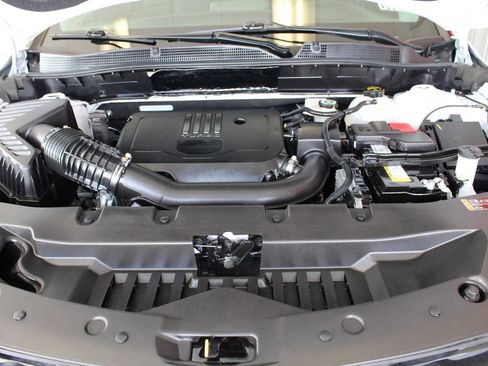Used 2025 Chevrolet Blazer LT FWD image 54