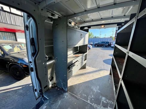 Used 2021 Mercedes-Benz Sprinter 2500 w/ Premium Package image 13