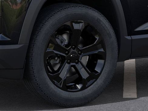 New 2026 Chevrolet Equinox LT w/ Convenience Package II AWD/4WD image 9