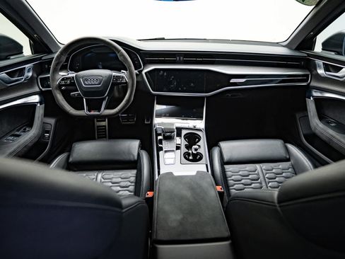 Used 2024 Audi RS 6 performance image 18