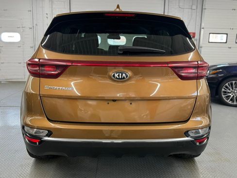 Used 2021 Kia Sportage LX AWD/4WD image 9