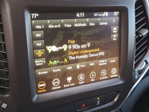 Certified 2022 Jeep Cherokee Trailhawk w/ Sound & Nav Group image 16