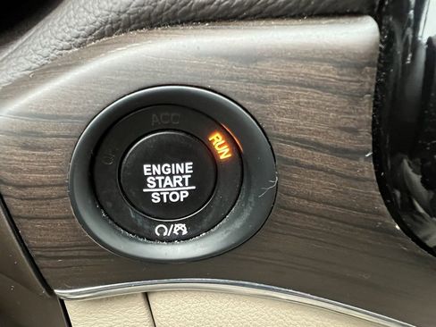 Used 2020 Jeep Grand Cherokee Overland image 37