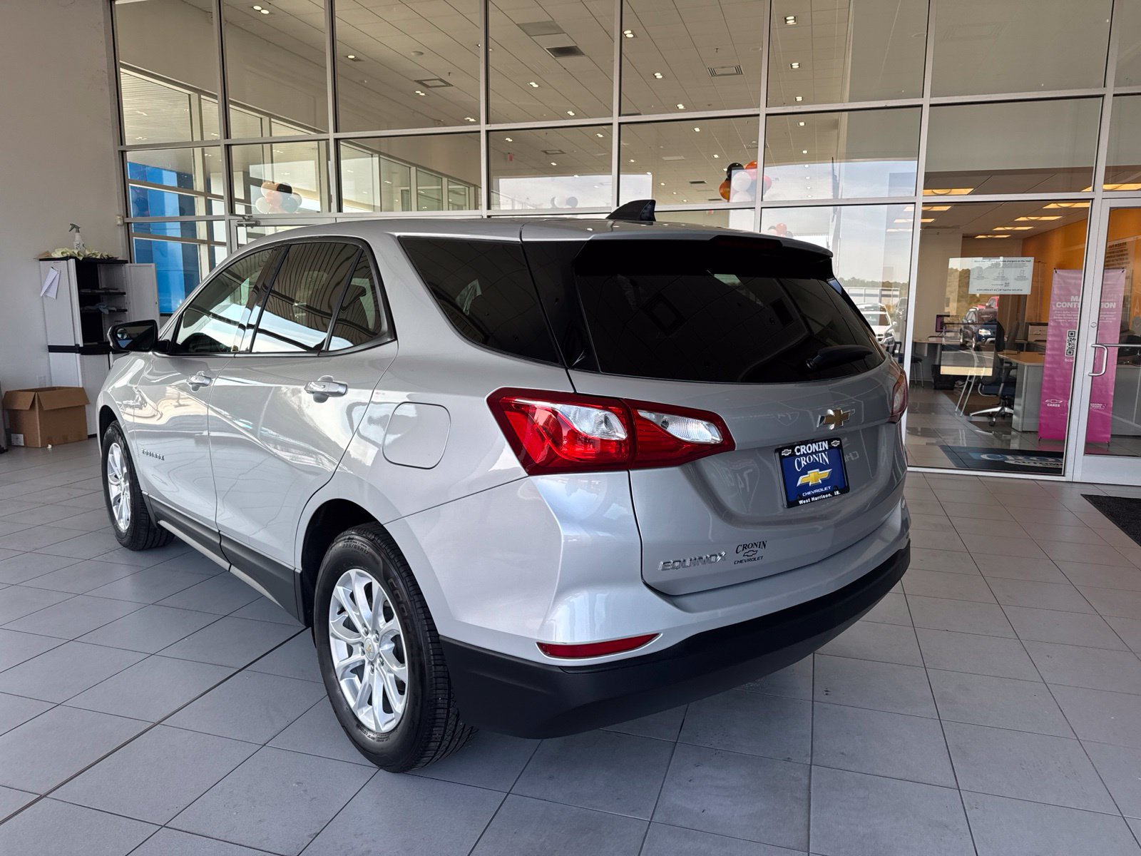 Used 2019 Chevrolet Equinox LS w/ LS Convenience Package FWD image 10