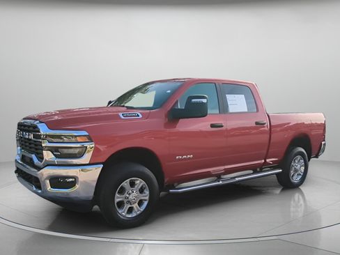 Used 2026 RAM 2500 Big Horn AWD/4WD image 13