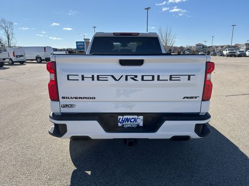 Used 2025 Chevrolet Silverado 1500 RST w/ Redline Edition AWD/4WD image 4