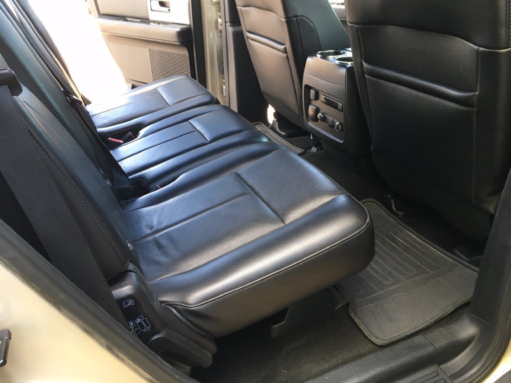 Used 2017 Ford Expedition Limited w/ Equipment Group 301A AWD/4WD image 32