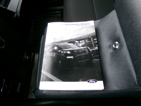 Used 2022 Ford Explorer 4WD Police Interceptor w/ Ultimate Wiring Package image 22