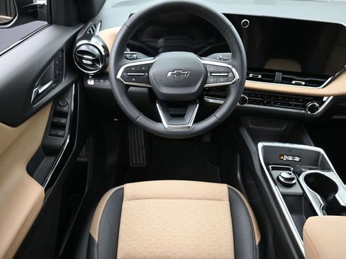 New 2026 Chevrolet Equinox ACTIV w/ Convenience Package III image 11