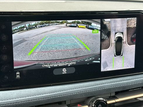 Used 2024 Nissan Ariya AWD image 20