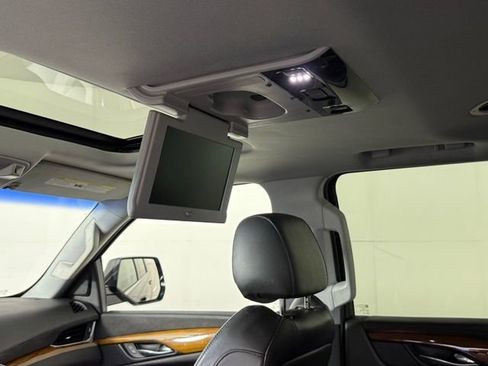 Used 2016 Cadillac Escalade Luxury RWD image 27