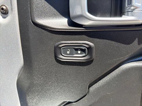 Used 2020 Jeep Wrangler Unlimited Sport S AWD/4WD image 14