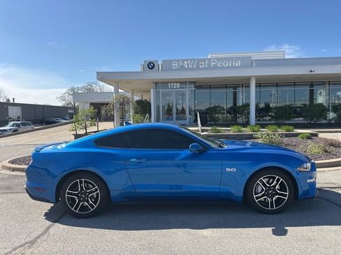 Used 2020 Ford Mustang GT Premium RWD image 3