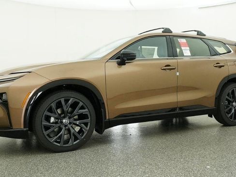 New 2026 Toyota Crown Signia AWD/4WD image 3