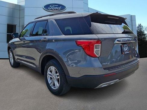 Certified 2023 Ford Explorer XLT w/ Equipment Group 202A AWD/4WD image 4