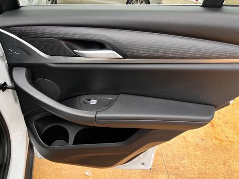 Used 2023 BMW X3 xDrive30i w/ Convenience Package image 22