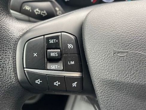 Used 2023 Ford Transit 350 XLT image 18