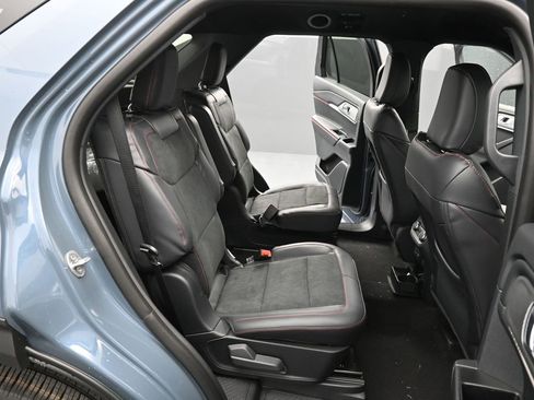 New 2026 Ford Explorer ST image 18