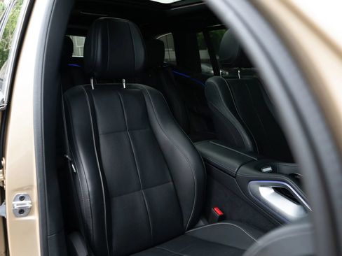Used 2023 Mercedes-Benz Maybach GLS 600 4MATIC image 53