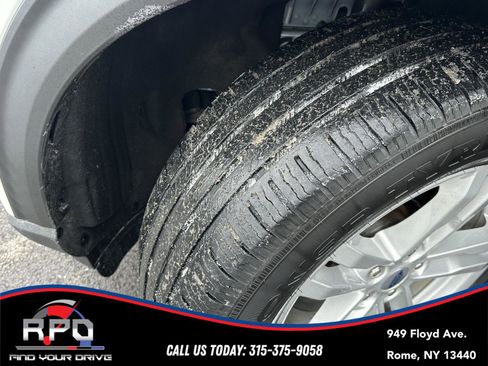 Used 2021 Ford Explorer XLT w/ Equipment Group 202A image 11