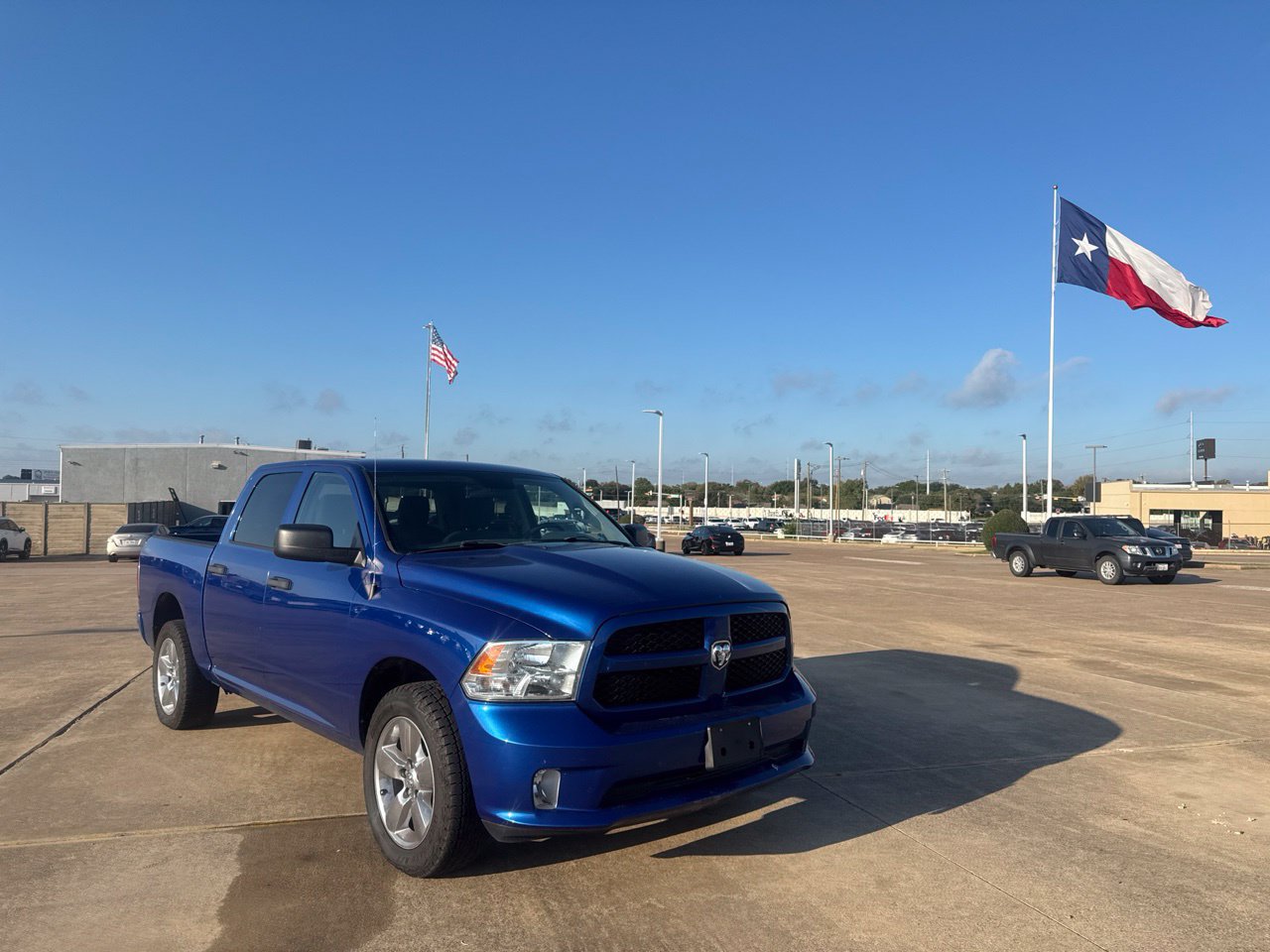 Used 2019 RAM 1500 Express w/ Express Value Package AWD/4WD image 4
