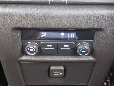 Certified 2021 Chevrolet Traverse LS FWD image 20