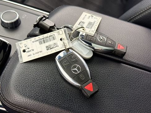 Used 2019 Mercedes-Benz GLS 450 4MATIC image 18