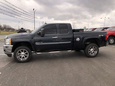 Used 2013 Chevrolet Silverado 2500 LT w/ Interior Plus Package image 3