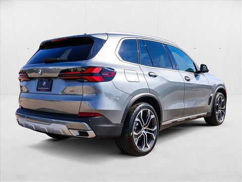 Used 2026 BMW X5 xDrive40i AWD/4WD image 5