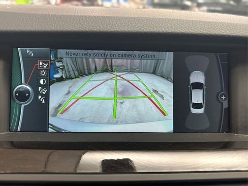 Used 2011 BMW 535i xDrive Sedan image 30