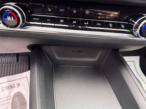 New 2026 Chevrolet Equinox RS w/ LPO, Floor Liner Package image 22