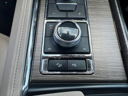Used 2024 Ford Expedition Max Limited AWD/4WD image 24