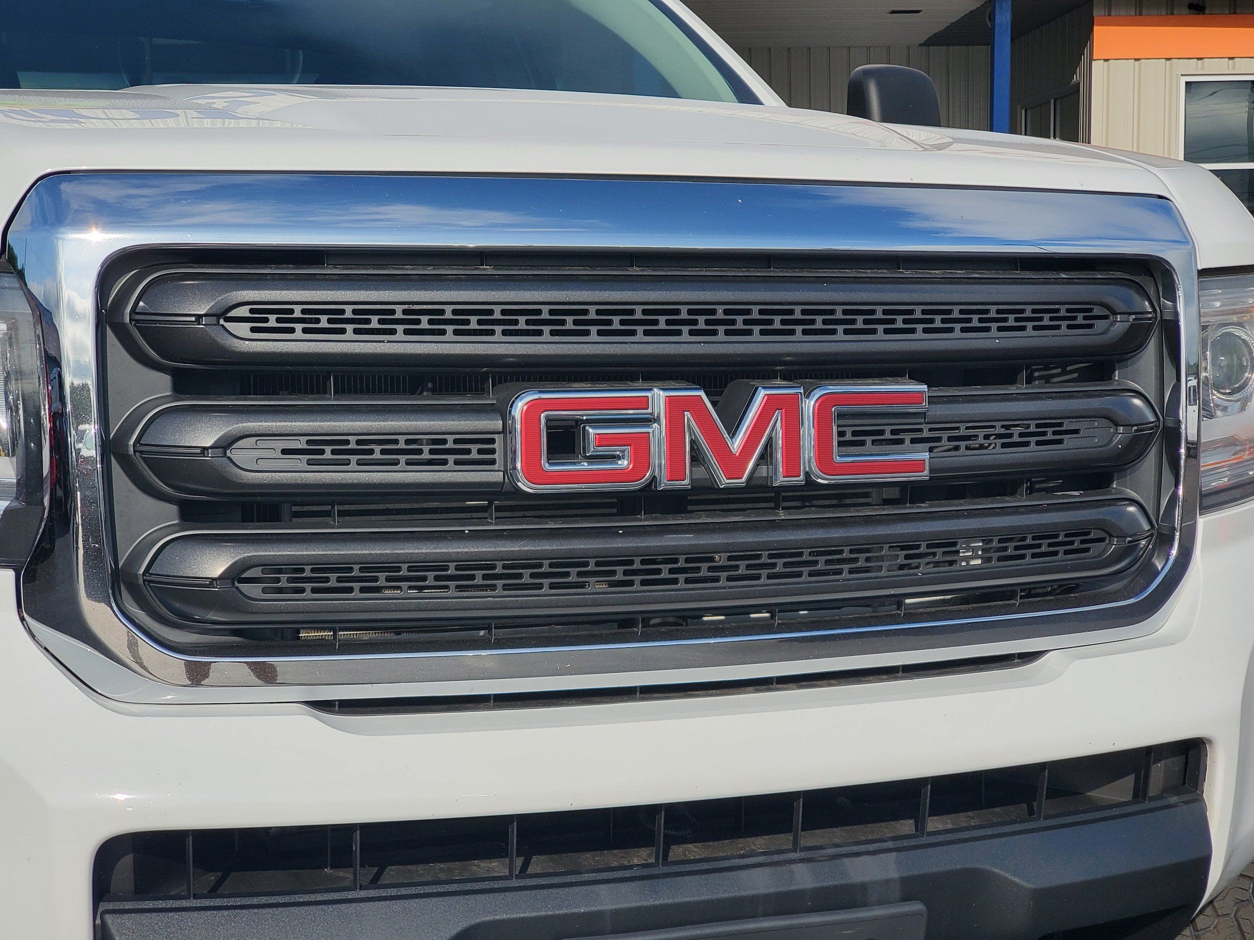 Used 2017 GMC Canyon 4x4 Extended Cab w/ Convenience Package image 7