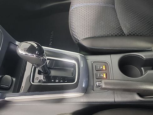 Used 2017 Nissan Sentra SR FWD image 31