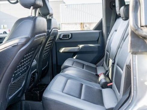 Used 2023 Ford Bronco Black Diamond w/ Sasquatch Package AWD/4WD image 11