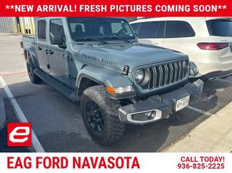 Used 2024 Jeep Gladiator Sport AWD/4WD video 1