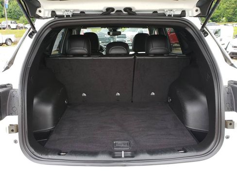 Used 2025 Jeep Compass Limited AWD/4WD image 9