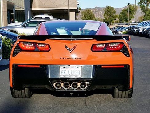 Used 2019 Chevrolet Corvette Stingray Coupe w/ 1LT RWD image 5