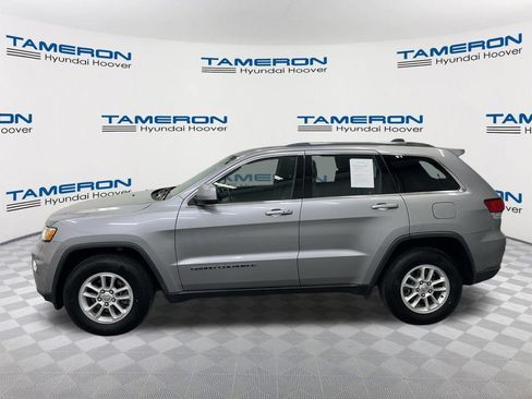 Used 2020 Jeep Grand Cherokee Laredo RWD image 2