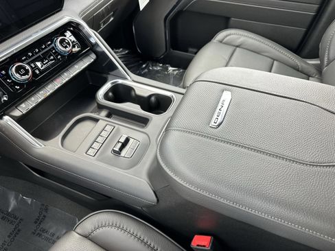 New 2026 GMC Sierra 2500 Denali w/ Denali Reserve Package AWD/4WD image 25