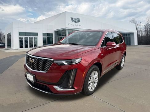 Used 2025 Cadillac XT6 Luxury AWD/4WD image 7