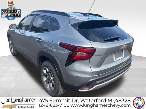 Used 2025 Chevrolet Trax LT w/ Driver Confidence Package FWD image 6