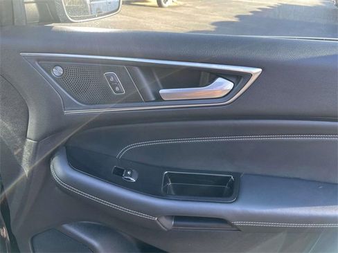 Used 2020 Ford Edge Titanium w/ Cargo Accessory Package image 27
