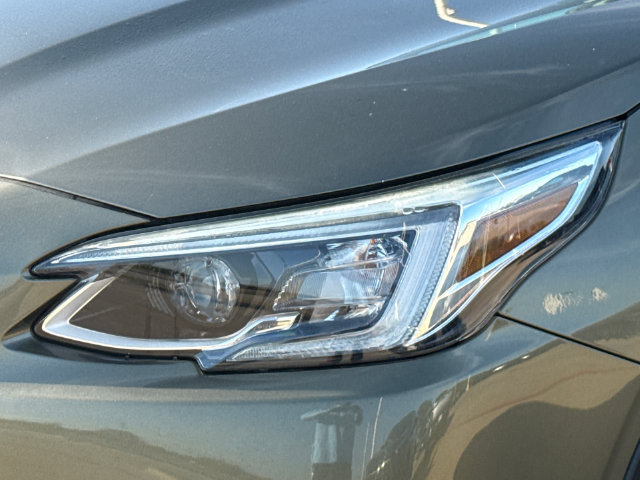 Used 2022 Subaru Outback Touring w/ Popular Package #2 AWD/4WD image 4