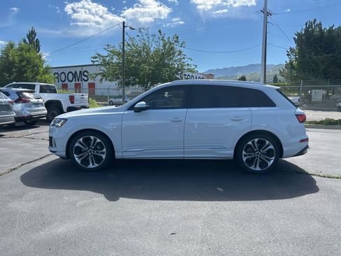 Used 2020 Audi Q7 3.0T Prestige AWD/4WD image 8