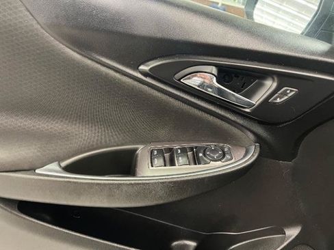 Used 2019 Chevrolet Malibu LT FWD image 25